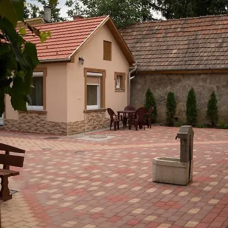 Harmonia Belvarosi * Eger