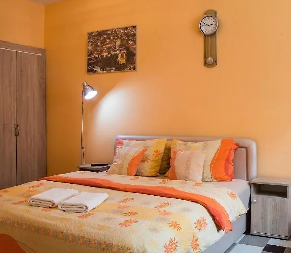 Harmonia Belvarosi 公寓 *