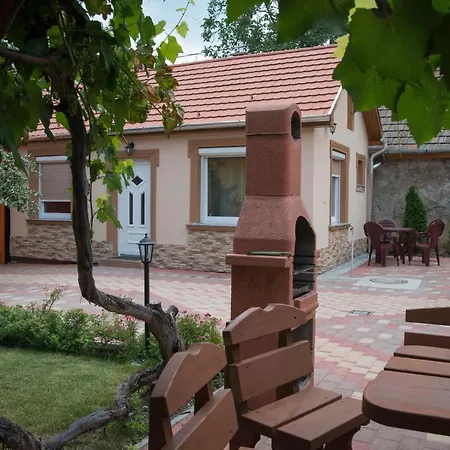 Apartment Harmonia Belvarosi Erlau