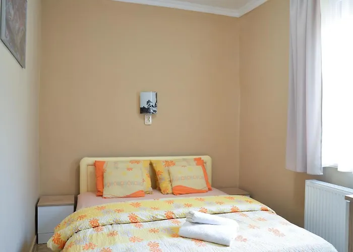 Harmonia Belvarosi Appartement Eger